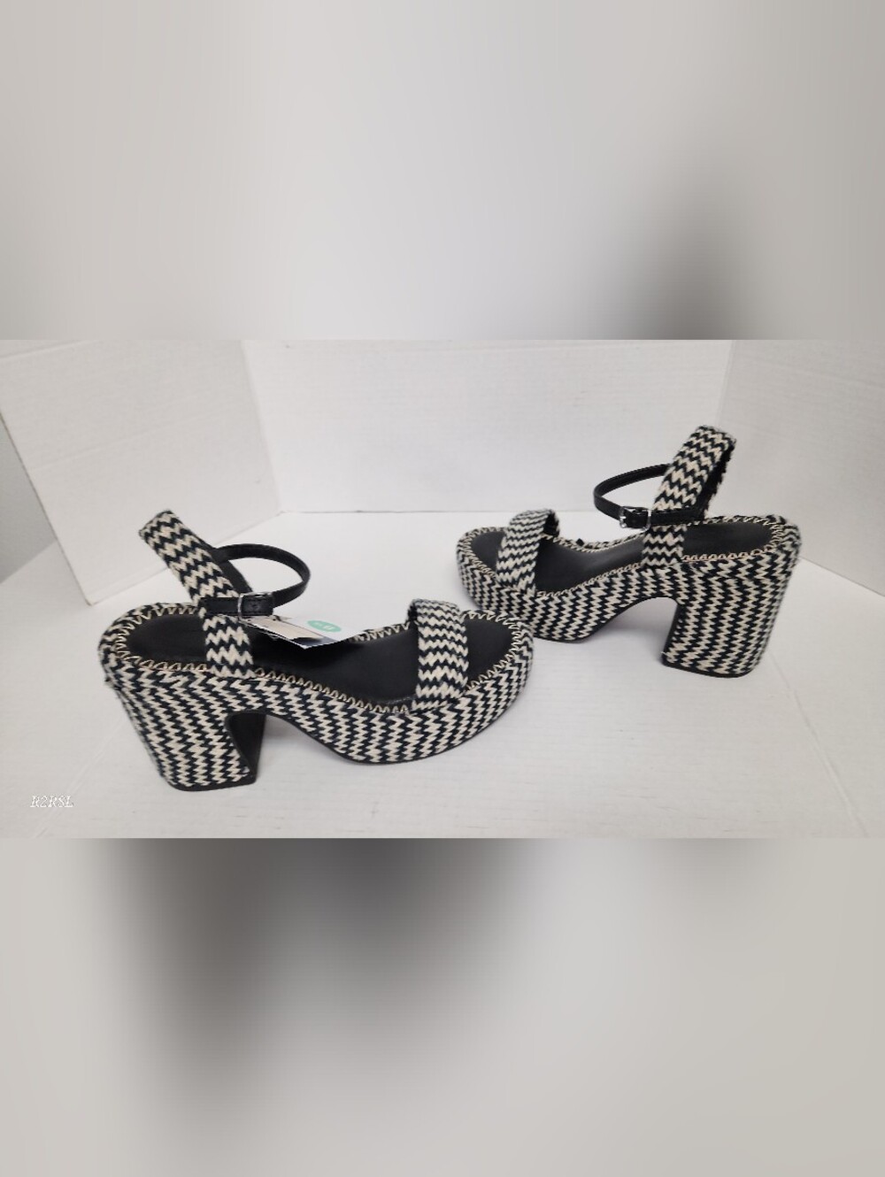 Universal Thread Madeline Platform Sandels Black/Cream Womens 8.5 NWT Boho